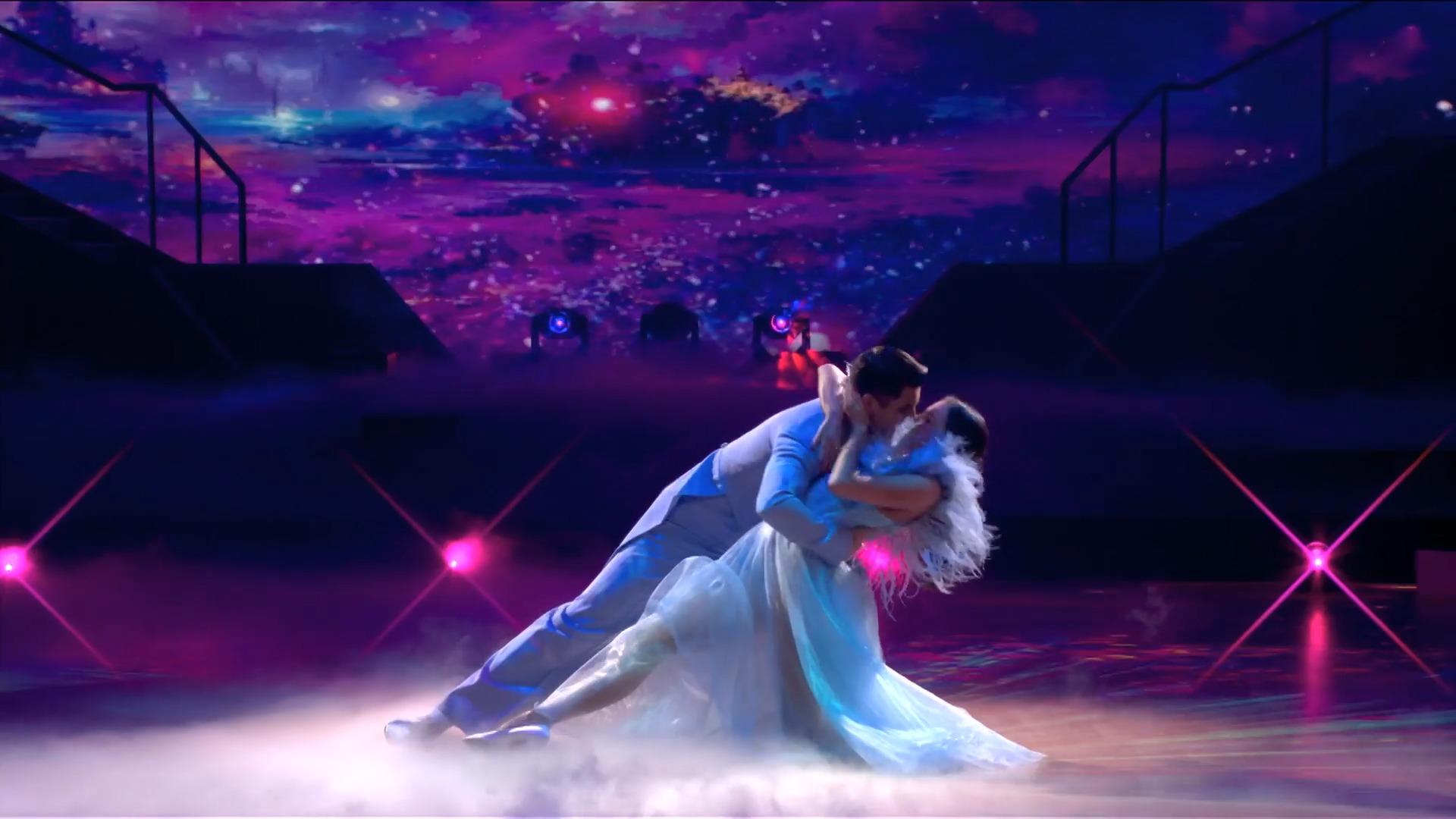 Alexandru en Patricija Ionel openen de dansavond Let's Dance 2024: pure romantiek in de opening