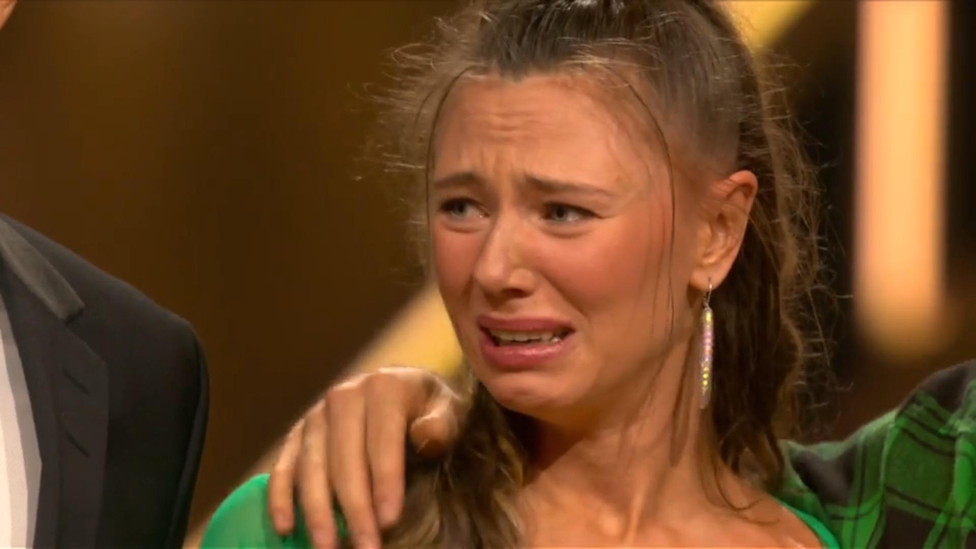 Na Llambis Worten bricht Ann-Kathrin in Tränen aus Enttäuschung in de sechsten „Let's Dance“-Show