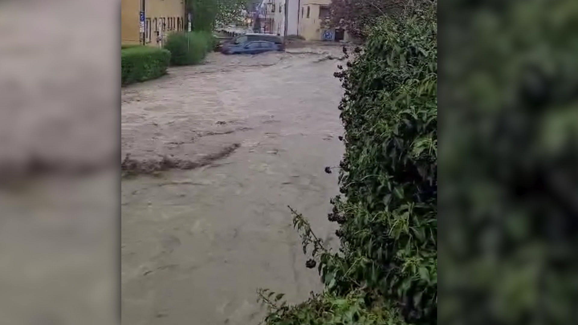 Gewitter und Starkregen verursachen Schäden Unwetter in Deutschland