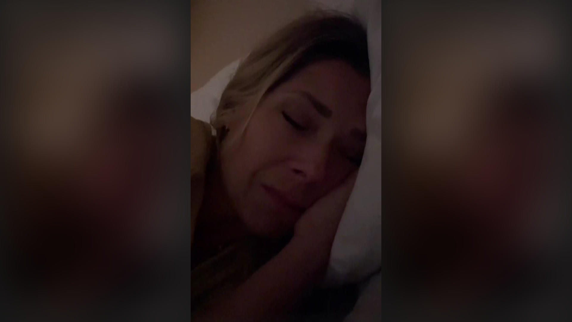 Tanya Shevchenko llora en su cama de hospital porque tiene gripe porcina