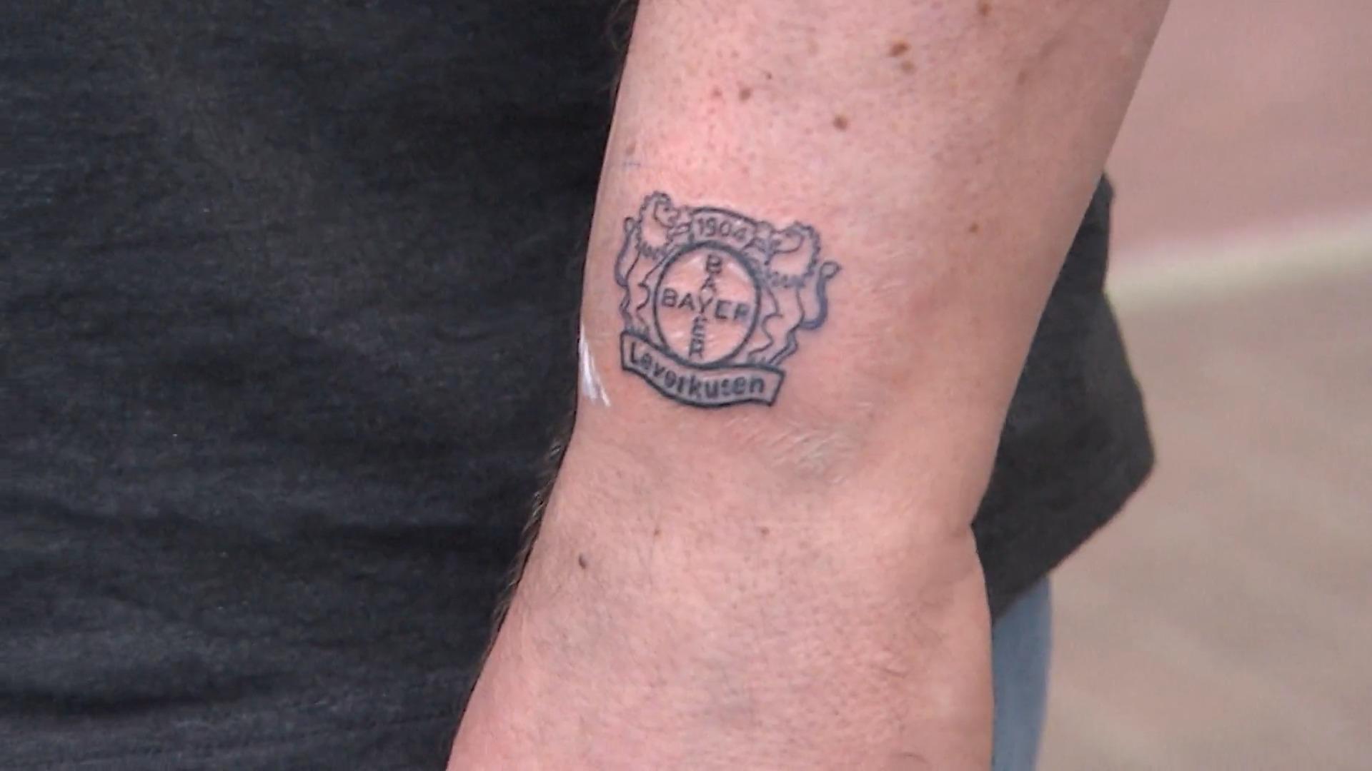 Kostenlose Tattoos für Bayer Leverkusen-Fans Liebe, die unter die Haut geht
